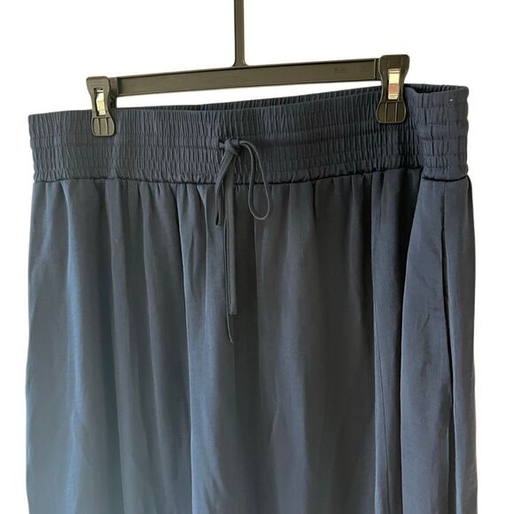 Chico’s silky Blue Split maxi skirt size 12/14 lightweight flowy - Picture 2 of 9